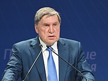 Помощник Путина сообщил, что США предложили России взять паузу