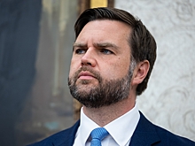 Вэнс призвал прекратить финансирование конфликта на Украине