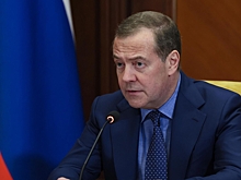 Медведев: БРИКС набирает авторитет на фоне угроз Трампа