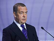 Медведев резко ответил на призыв американского сенатора к России