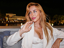 Сравнивают с Собчак: как выглядит 19-летняя внучка Александра Маслякова