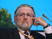 «Понимает, что не справится»: экс-аналитик ЦРУ о проигрывающем войну с…