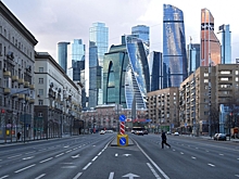 Отец Илона Маска поразился чистотой Москвы и чудесными дорогами