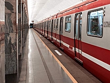 Мужчина отбил подростка у службы безопасности метро в Петербурге