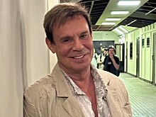 Представшего в плавках Ефима Шифрина сравнили с божеством